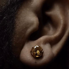 Gold Round Stud (Magnetic - Non Pierced)