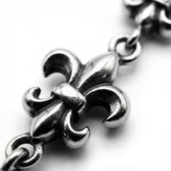 Sovereign Fleur Link Bracelet